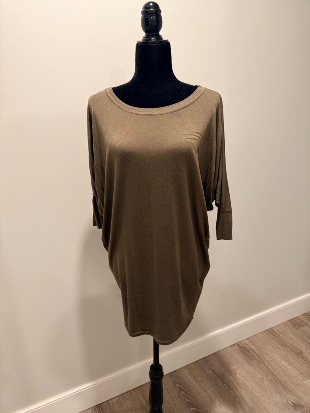 Relaxed Olive Scoop-Neck Tunic with Elbow Sleeves